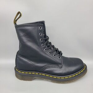 Dr Martens Air Wair Boots Womens 7 Black Leather Lace Up